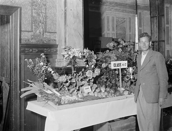 Crayford flower champion. 1935