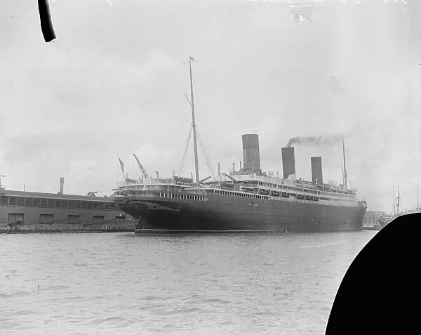 Cunard liner Berengaria taken into floating dry dock at Southampton for overhaul 1921
