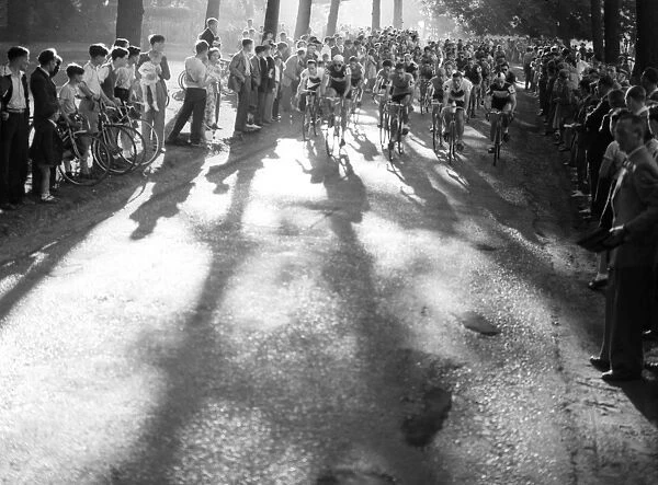 Cycle race A TopFoto
