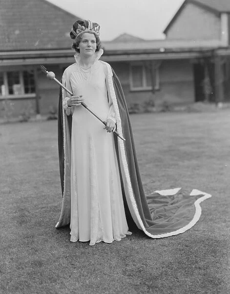 The Dartford Carnival Queen following her coronation. 1937