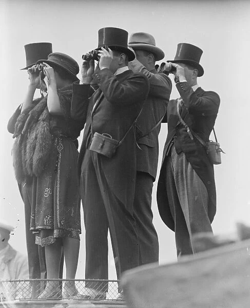 Derby Day at Epsom They re off, watching the great race 1 June 1921