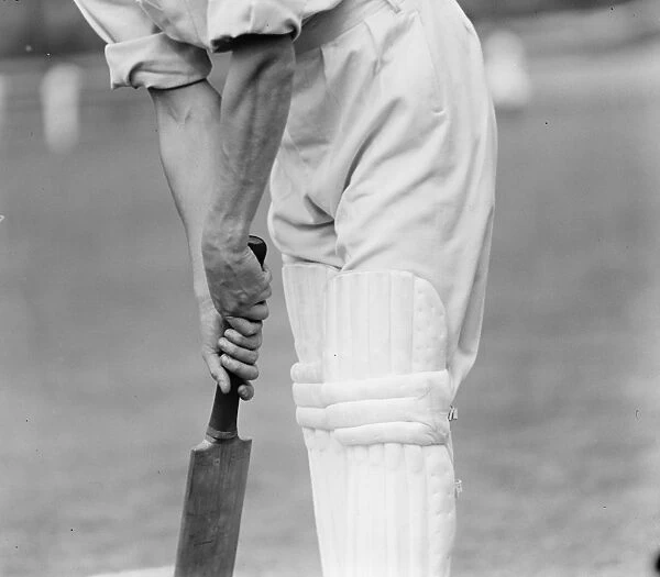 Douglas Jardine. Correct way to hold bat. 10 September 1929