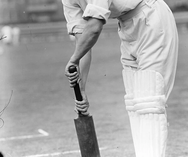 Douglas Jardine. Hands on bat. Handle only. The incorrect hold. 10 September 1929