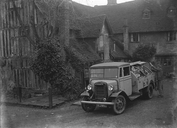 Dust lorry. 1934. Dust lorry.. 1934