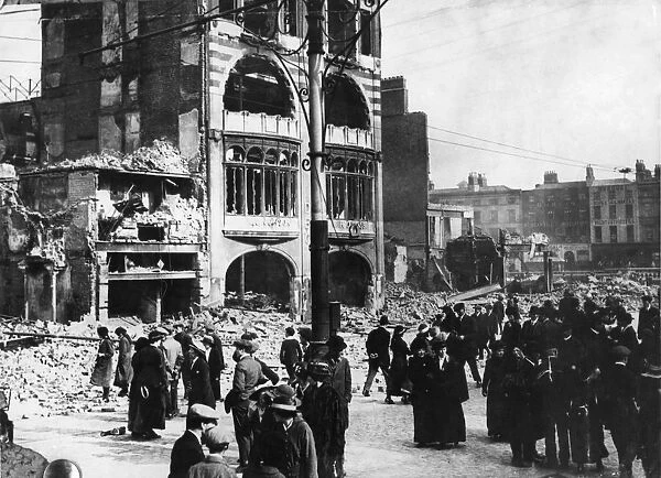 Easter Rebellion Sackville Street looking towards O Connell Bridge, over which the