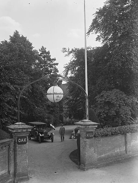 The entrance to Oakhill. 1928