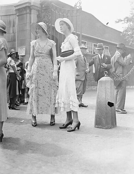 Eton versus Harrow at Lords. Lady Joan Hope and Lady Susan Edginton. 1932