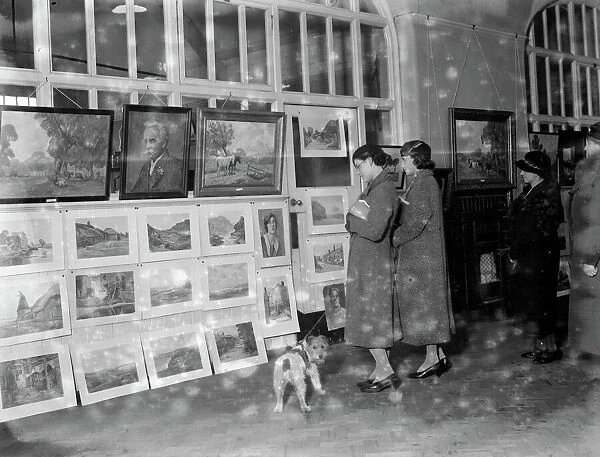 Evelyn Olivers exhibition of paintings in Sidcup, Kent. 1936