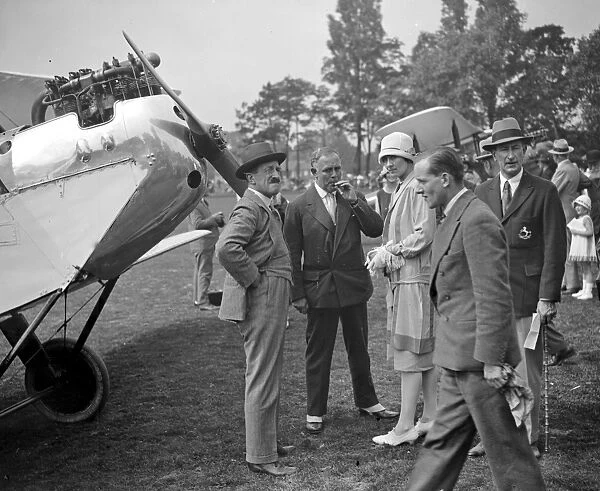 Flying Day at Roehampton. Centre - Mr Perrin (secretary Royal Aero Club) 17 July 1926