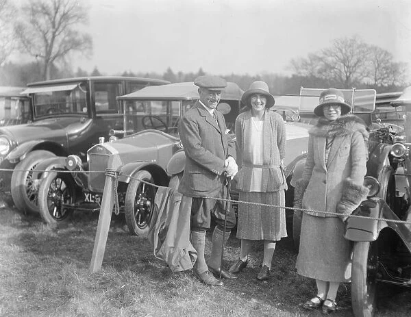 Garth hunt point to point races at Newlands, Arborfield. Lord Jellicoe with his