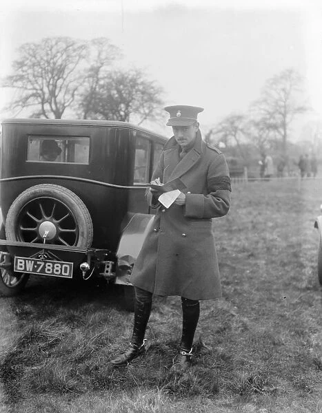 Garth hunt point to point races at Newlands, Arborfield. Lord Grenfell. 1 April 1925