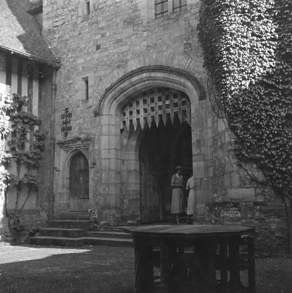 The gate at Hever Castle. 1938