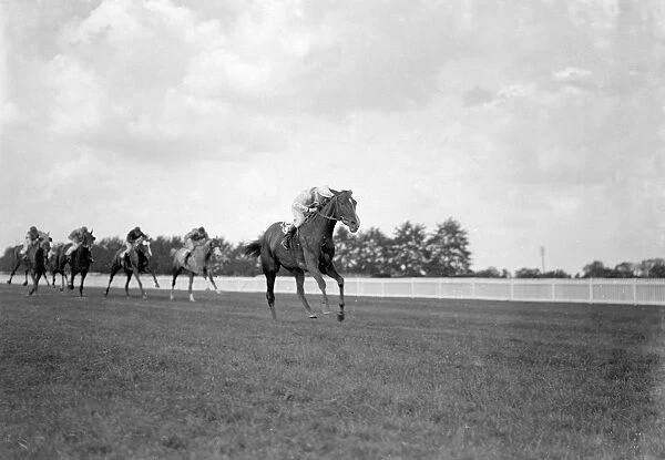 Gatwick Racecourse, Sussex, England. Poets Pride ridden by Steve Donoghue