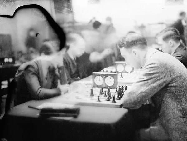 German woman champion in play in Hastings chess congress. 28 December 1934