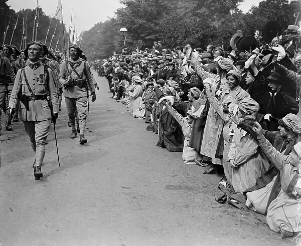 The Great Victory March. Spectators cheering the French troops. 19 July 1919