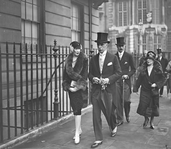 Guests arriving for the Roper Curzon, Whitaker wedding. Mrs Frederick Pelham Clinton
