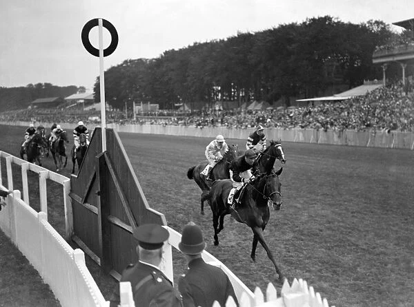 Gunboat ( P. Maher ) winning the Chichester Stakes at Goodwood Racecourse