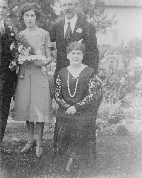 Hammond wedding proof, Sidcup. 1937