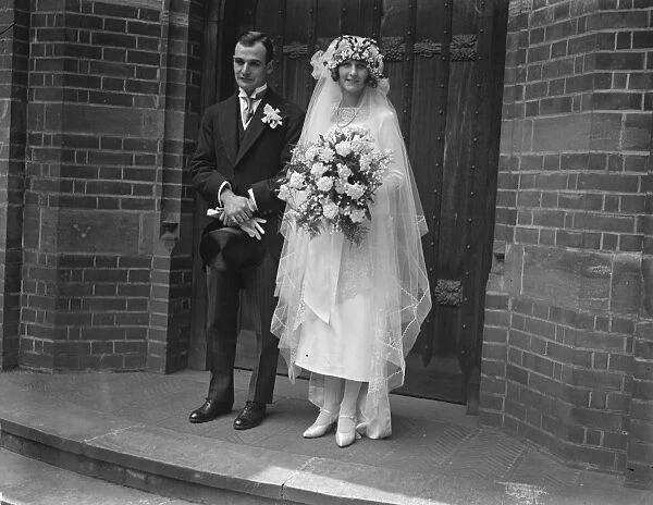 Harry Tates son married. Mr R Hutchison, son of Harry Tate, was married at Christ Church
