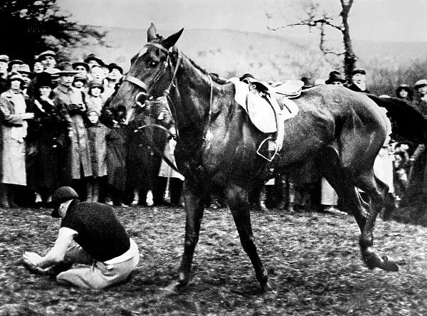 Hawthorne, Berkshire - The Prince of Wales falls from his horse during the Welsh