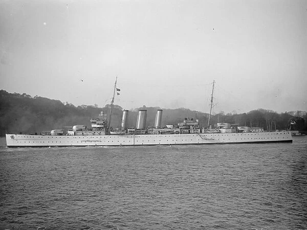 HMS Saumarez a Parker class destroyer leader at Plymouth 27 February 1928