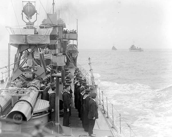Home coming of Unknown Soldiers on H. M. S. Verdun on way home to England. Saluting