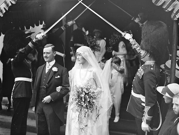 The Honourable Diamond Hardinge weds. The Hon Diamond Hardinge and Captain R Abercromby