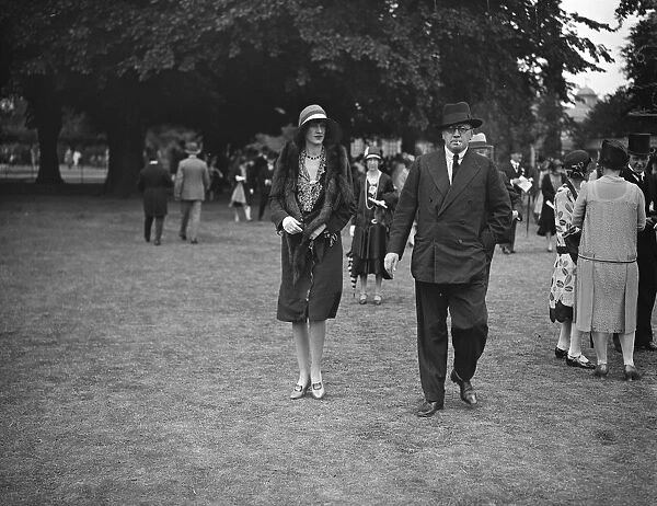 Indian Empire Garden party at Ranelagh Miss Hawkins and Earl of Portarlington 3