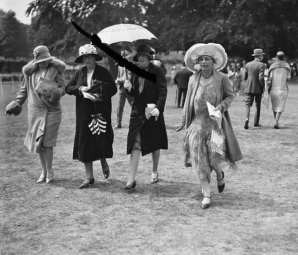 Indian Empire Garden party at Ranelagh Mrs Shamief 3 July 1929