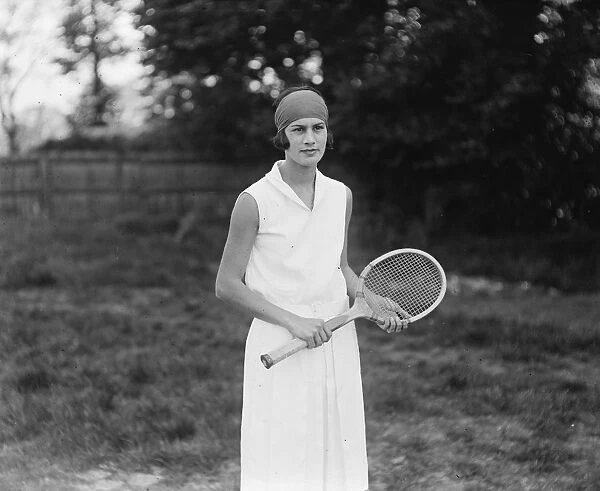 Indian lawn tennis players first appearance in England. Miss Jenny Sandison