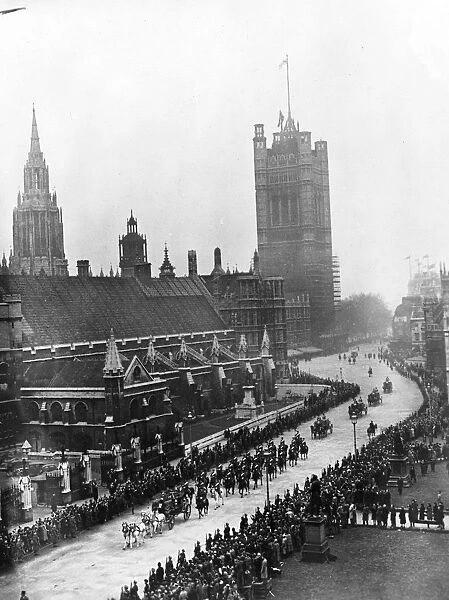 The King and Queen drove in state from Buckingham Palace to the House of Lords for