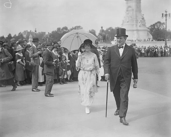 The Kings Garden Paty at Buckingham Palace Mr Stanton MP and his wife 21 July 1922