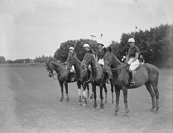 Ladies Inter Club Polo at Ranelagh - Ferne A team left to right Miss Joan Lysley