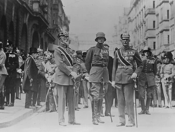 Left to right General Count Bothmer, General Von Lossow and Ex Crown Prince Rupprecht