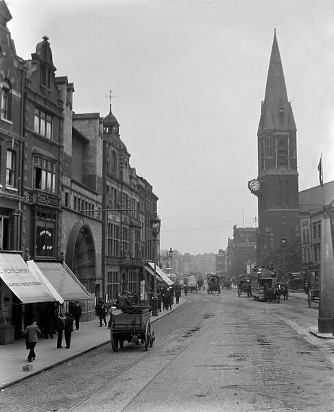London streetscene. Whitechapel High Street, sometime between 1900 and 1910