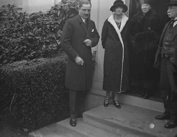Lord and Lady Ednam canvassing in Hornsby 27 November 1923