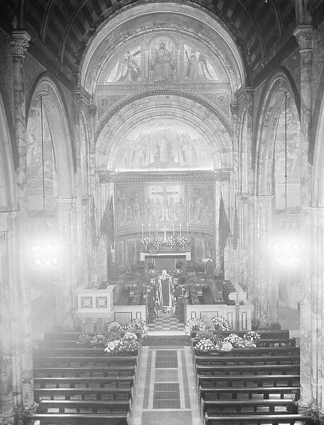 Lying in state in the Guards Chapel, of the late Field Marshal the Earl of Ypres 25