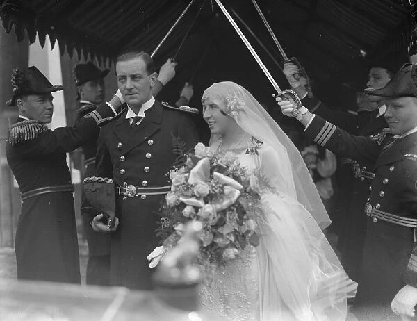 The marriage of Sub Lt Holden Illingworth and Miss K Sandford took place at St Margaret s