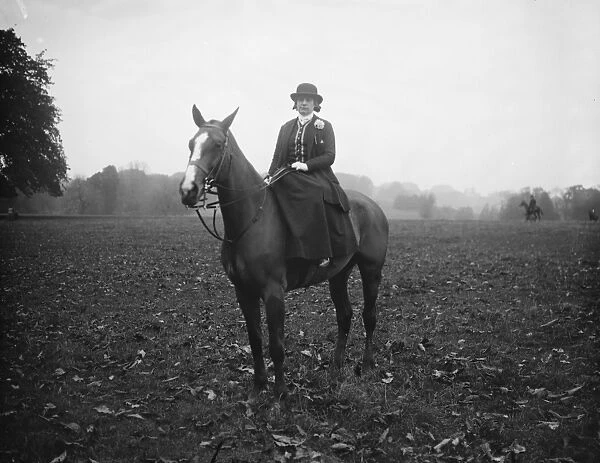 Meet of Leconfield Hounds at Petworth House, Sussex. The Countess de Pelet, a