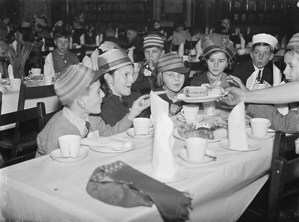 Messrs J E Hall hold a childrens party in Dartford, Kent. 1938
