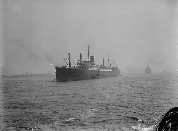 Minnekahda, All one class liner sails from Tilbury for New York 16 May 1925