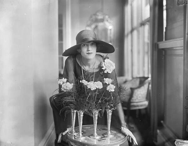Miss Helen Menken, the well known American actress, photographed at the Savoy Hotel