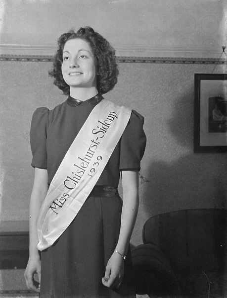 Miss Marion Bloice who is the 1939 Miss Chislehurst - Sidcup. 1939