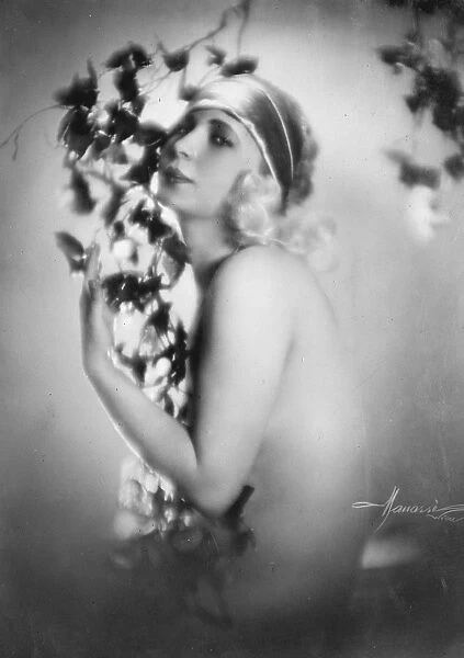 Mlle Ena Bell. 2 April 1927