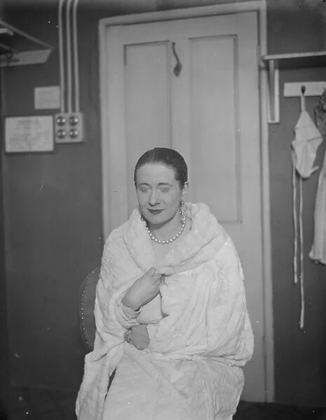 Mlle Yvonne George. 14 February 1924