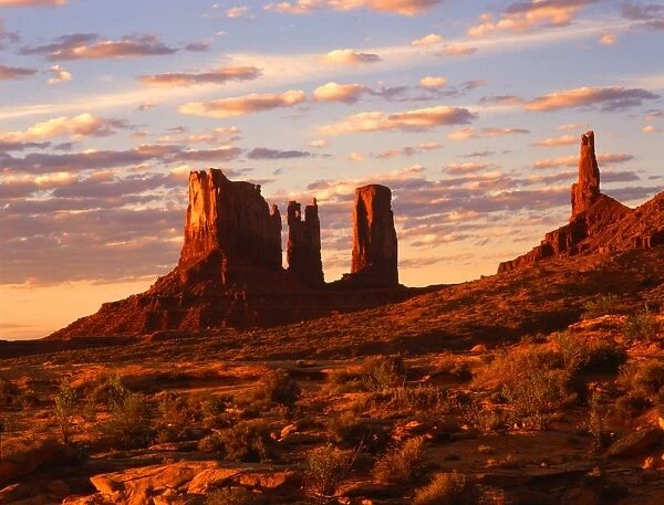 Monument Valley [Utah  /  Arizona]