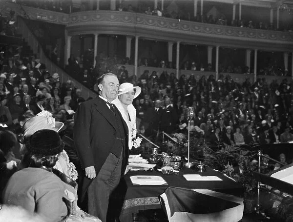 Mr Baldwin addresses mass meeting of women Conservatives at the Albert Hall. Mr Stanley Baldwin