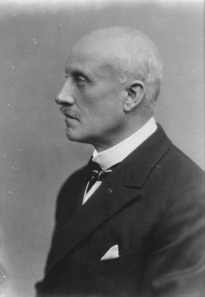 Mr J Morewood Dowsett. To stand for Parliament. 1926
