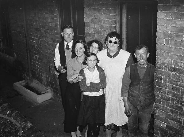 Mr and Mrs Hamond with their family in Crayford, Kent. 1938