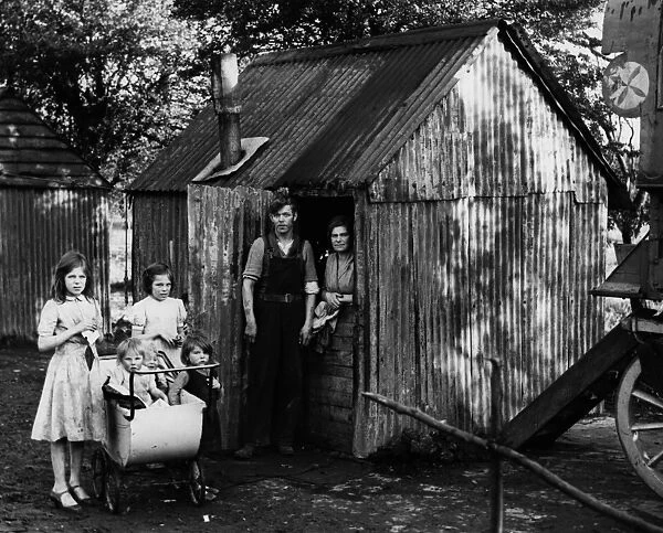 Mr Philip Rye and family - wife and six children, who had lived in this hut at Crockenhill